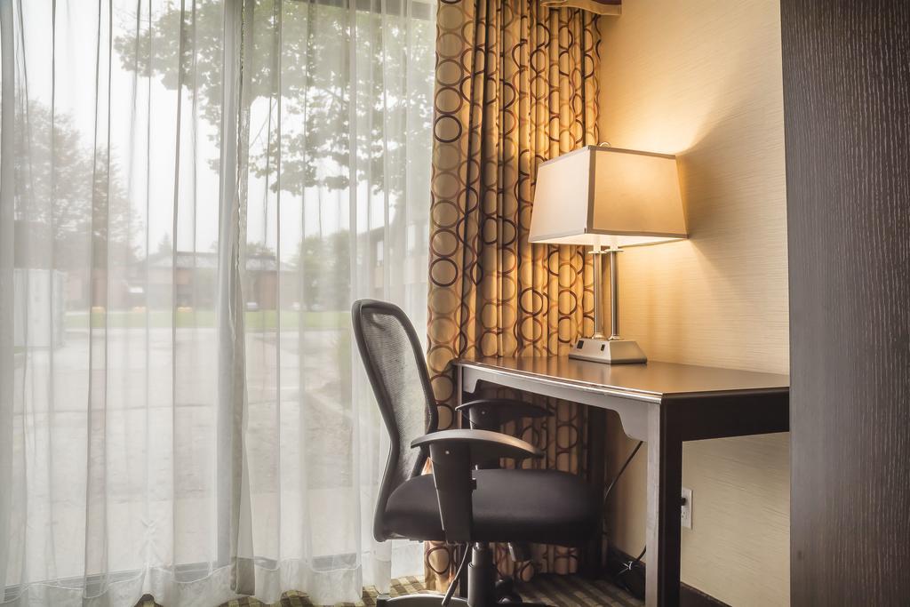 Comfort Inn Chatham-Kent Exterior foto